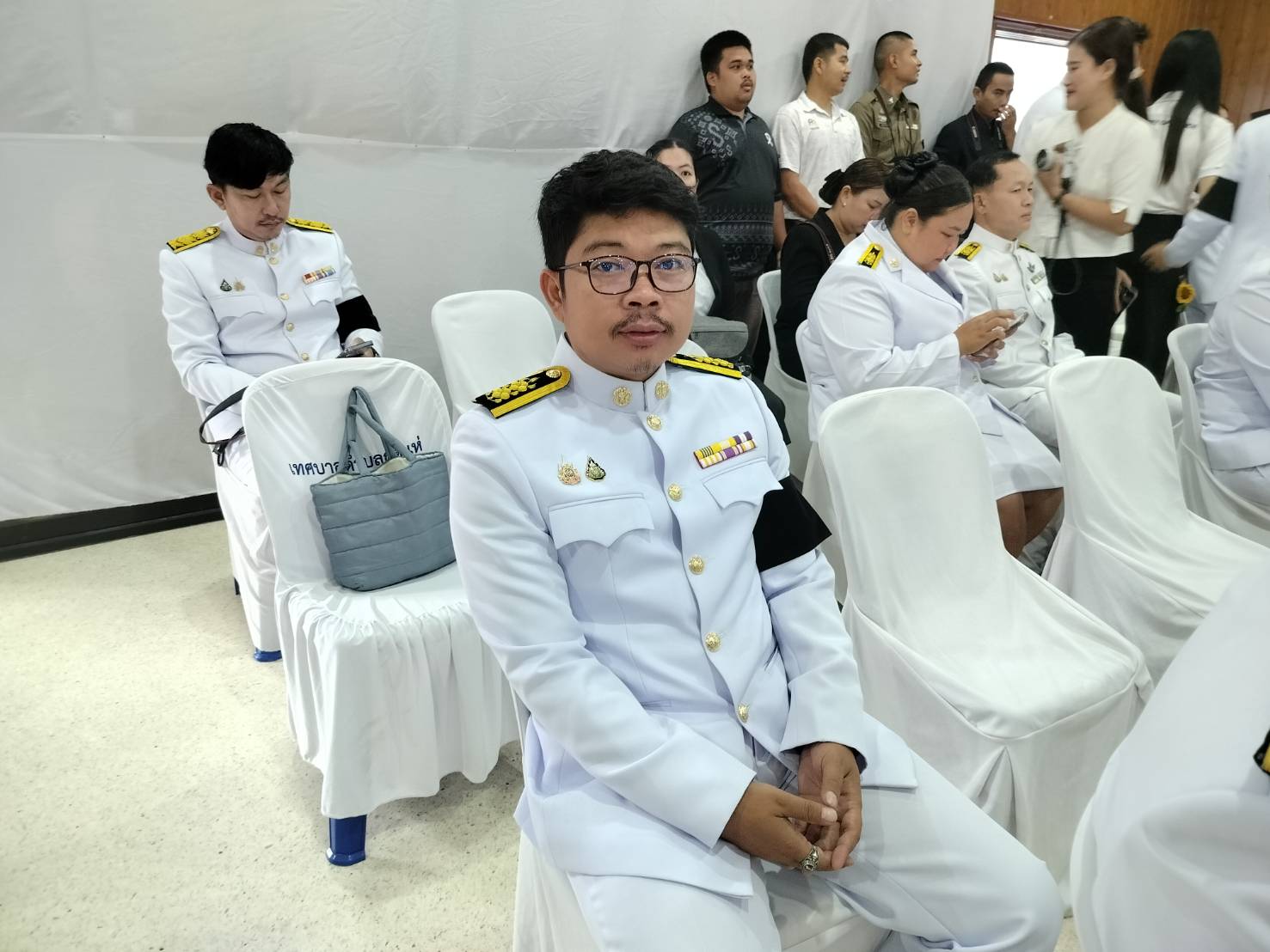 title - ทำบุญตักบาตรถวายพระราชกุศล เนื่องในวันคล้ายวันพระราชสมภพภพสมเด็จพระนางเจ้าสิริกิติ์ พระบรมราชินีนาถ พระบรมราชชนนีพ้นปีหลวง และวันแม่แห่งชาติ 